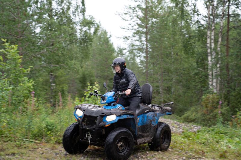 Finland - Gordon Ramsay on an ATV during his culinary adventure in Finland. (Credit: National Geographic/Justin Mandel)