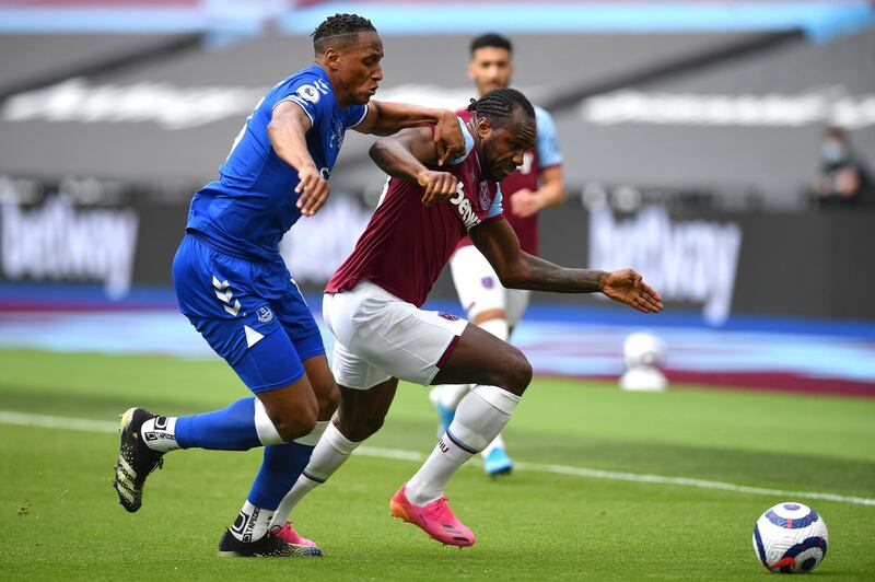 Yerry Mina - 7: Colombian man mountain one of few defenders in Premier League who can make Antonio look an average size. Felt like he won every ball into box in first half but forced off through injury after an hour. Getty