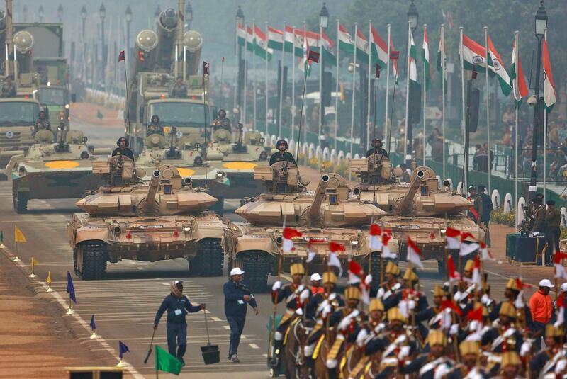 Indian soldiers in tanks. Cathal McNaughton / Reuters