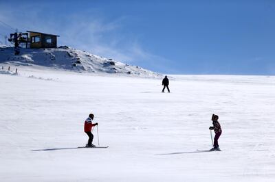 BOLU, TURKEY - JANUARY 4: People ski at  Kartalkaya Ski Center in Bolu province of  Turkey on January 04, 2018. Kartalkaya Ski Center covers  25 tracks with various levels of difficulty for both skiers and snowboarders, attracting many tourists to the area.  (Photo by Omer Urer/Anadolu Agency/Getty Images)