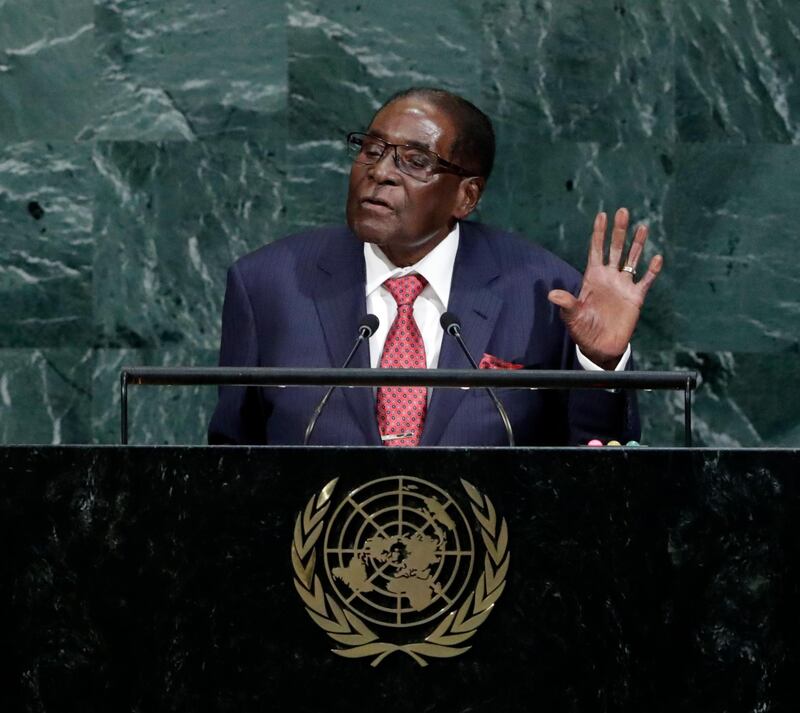 epa06340038 (FILE) - President of Zimbabwe Robert Mugabe speaks during the General Debate of the 72nd United Nations General Assembly at UN headquarters in New York, New York, USA, 21 September 2017,(reissued 20 November 2017). Media reports that deadline set by the the ruling Zanu-PF party for Robert Mugabe to resign has past on on 20 Nove later in the day to discuss the possible impeachment of President Mugabe.  EPA/JASON SZENES *** Local Caption *** 53782908