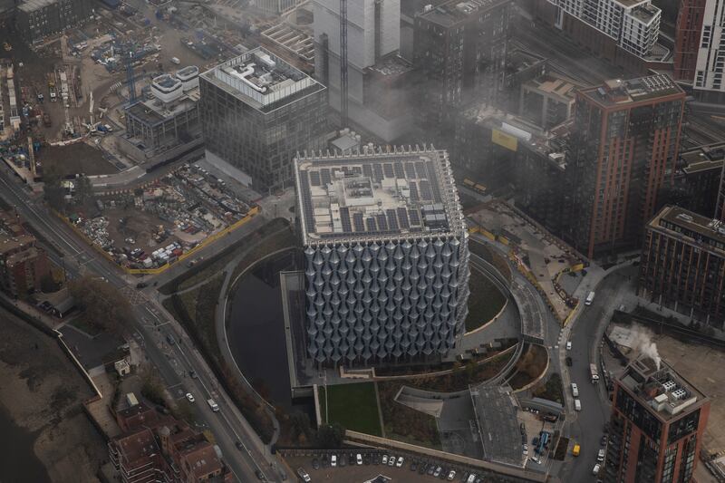 Fog shrouds the embassy in Nine Elms, designed by Philadelphia architecture firm Kieran Timberlake, in 2020. Getty Images
