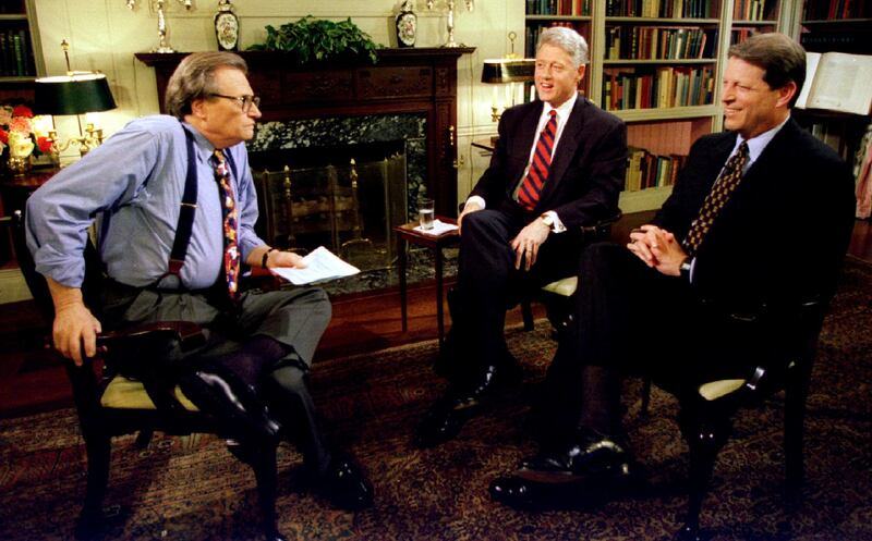 Larry King interviews President Bill Clinton and Vice President Al Gore at the White House on June 5, 1995. Reuters