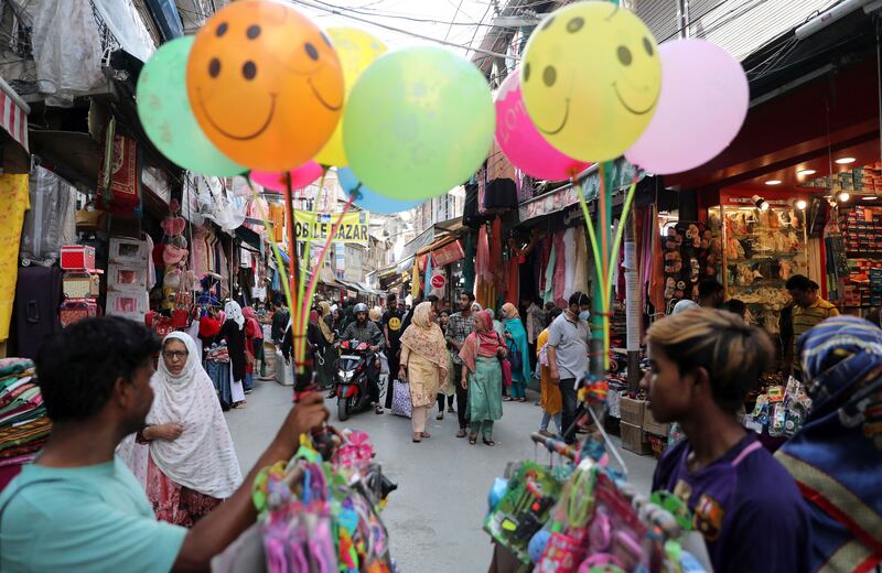 Eid shoppers in Srinagar, India. EPA 