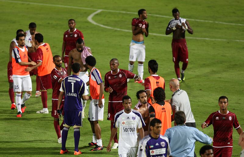 AL AIN , UNITED ARAB EMIRATES Ð Oct 14 : Players of Al Wahda  and Al Ain after the Etisalat Cup round 3 football match between Al Wahda vs Al Ain at Tahnoun Bin Mohammed Stadium in Al Ain. Match result is 0-0.  ( Pawan Singh / The National ) For Sports. Story by Amit
