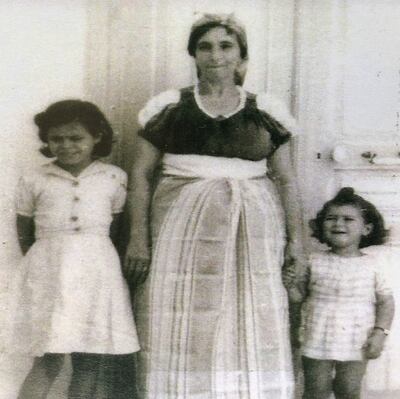 Omi Rekaya, Hafida Latta, and a young housemaid in Kairouan, 1948. Photo: Hafida Latta