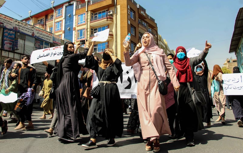 Afghan women shout anti-Pakistan slogans. EPA