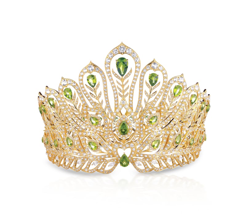 Mouawad also designs the crown for Miss Universe Thailand. For 2022, its creation is named the Power of Resilience crown. Photo: Mouawad