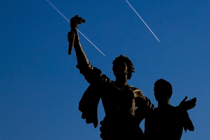 Israeli warplanes fly behind the Statue of Martyrs in Martyrs Square in downtown Beirut, Lebanon. AP Photo