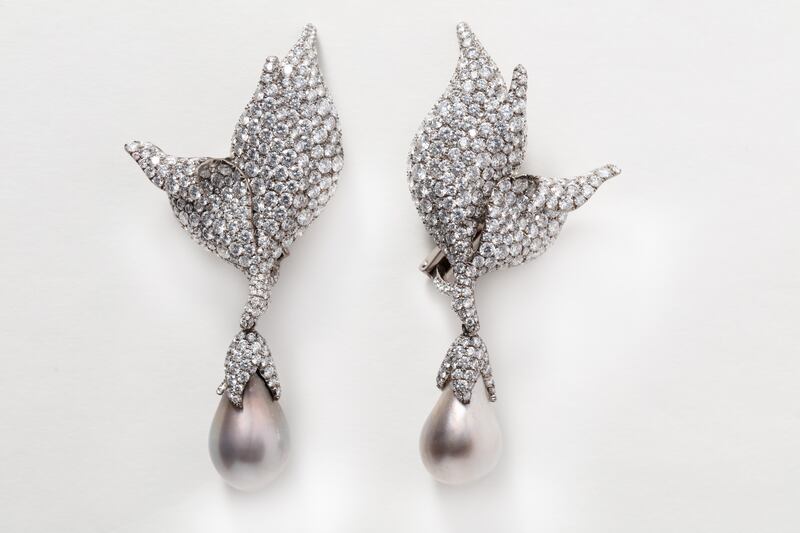Leaves earrings, with drop natural saltwater pearls from the Gulf