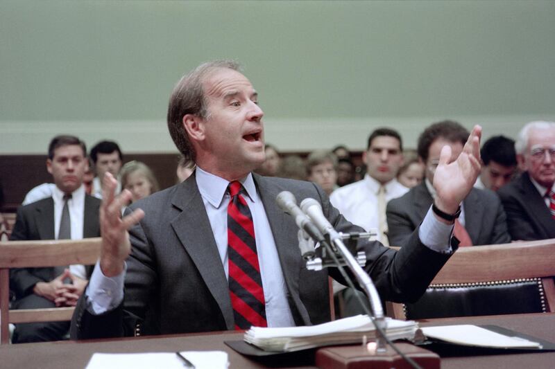 US Senator Joseph Biden, D-Del., speaks on July 13, 1989 before a House of Representatives panel about flag burning. - Biden, chairman of the Senate Judiciary Committee, told House members that his bill to outlaw flag burning was the best way to overcome the Supreme Court ruling which protects the action as a form of free speech. Other lawmakers insisted that only a onstitutional amendment would suffice. (Photo by Jerome DELAY / AFP)