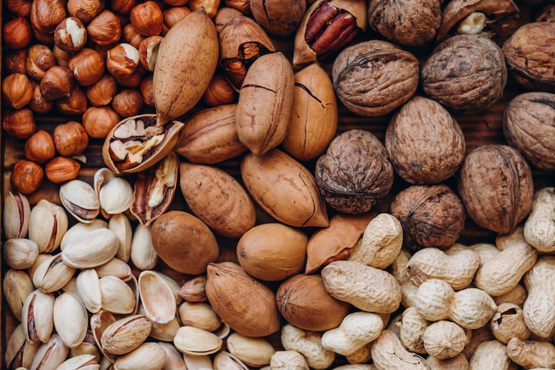 Nut contain healthy fats and fibre, while antioxidants improve cholesterol levels and protect the heart. Photo: Raspopova Marina / Unsplash