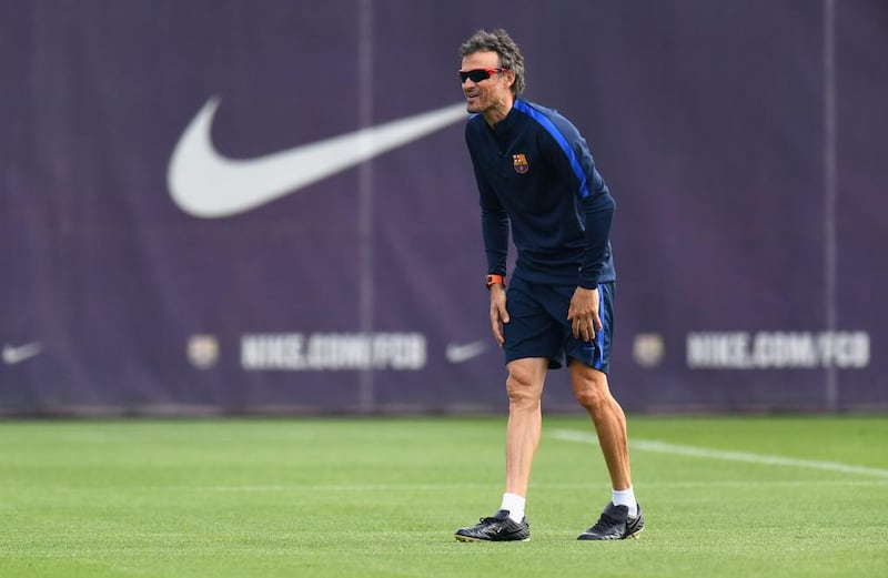 Barcelona manager Luis Enrique looks on during the training session. David Ramos / Getty Images