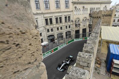 Mercedes' Finnish driver Valtteri Bottas steers his car during the Formula One Azerbaijan Grand Prix at the Baku City Circuit in Baku on April 29, 2018. / AFP PHOTO / Kirill KUDRYAVTSEV