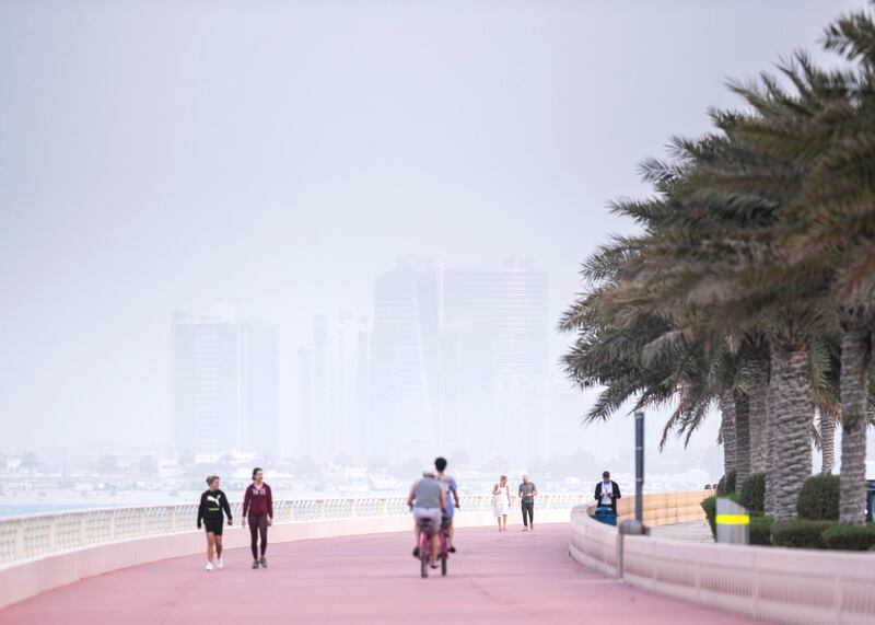 DUBAI, UNITED ARAB EMIRATES. 9 MARCH 2020. 
Haze of dust covering Dubai’s sky.
(Photo: Reem Mohammed/The National)

Reporter:
Section: