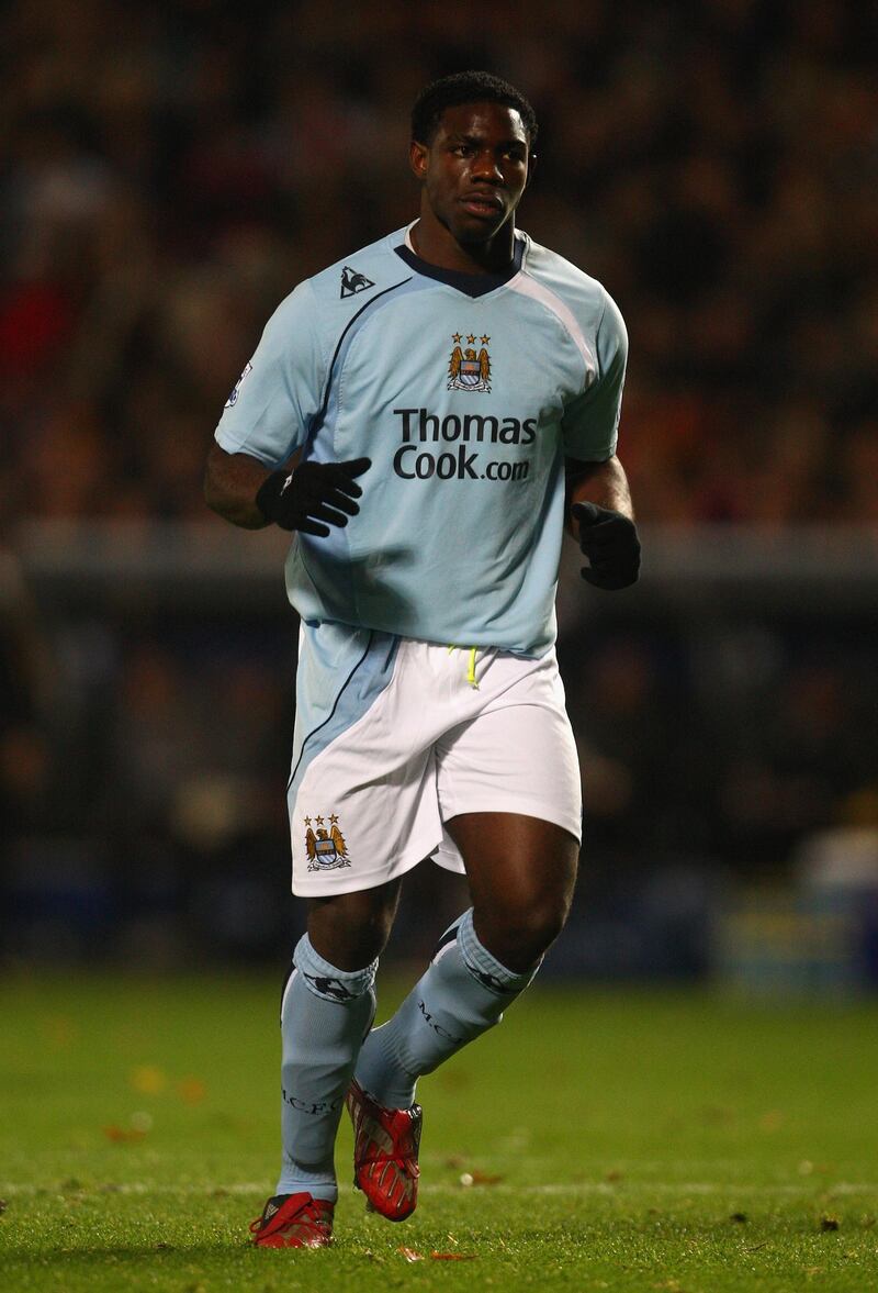 HULL, UNITED KINGDOM - NOVEMBER 16:  Micah Richards of Manchester City in action  during the Barclays Premier League match between Hull City and Manchester City at The KC Stadium on November 16, 2008 in Hull, England.  (Photo by Laurence Griffiths/Getty Images)