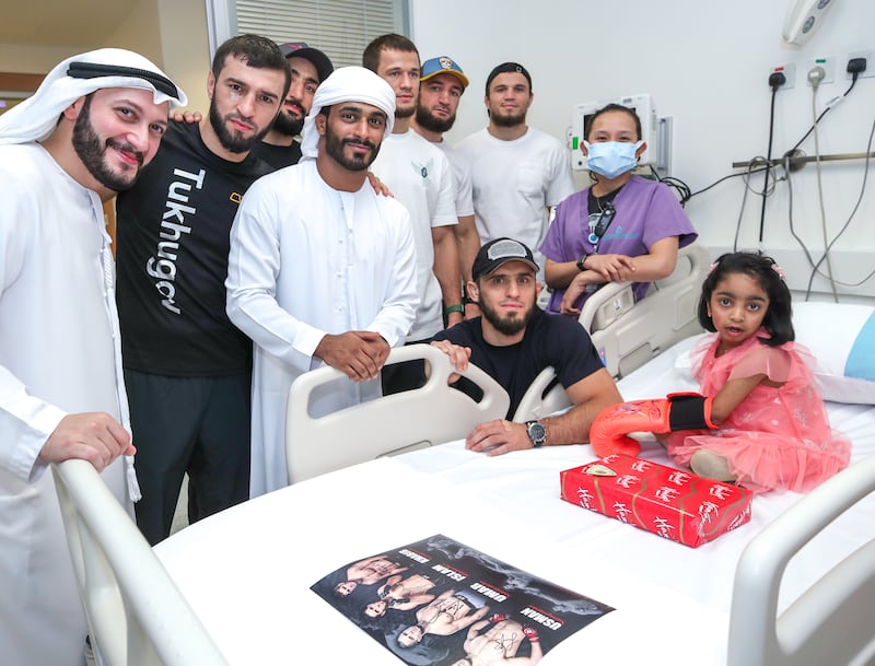 The fighters visit Maheen Sajid at the Al Jalila Children's Hospital in Dubai.