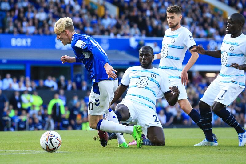 Everton midfielder Anthony Gordon is tackled by Chelsea's Senegalese defender Kalidou Koulibaly. AFP