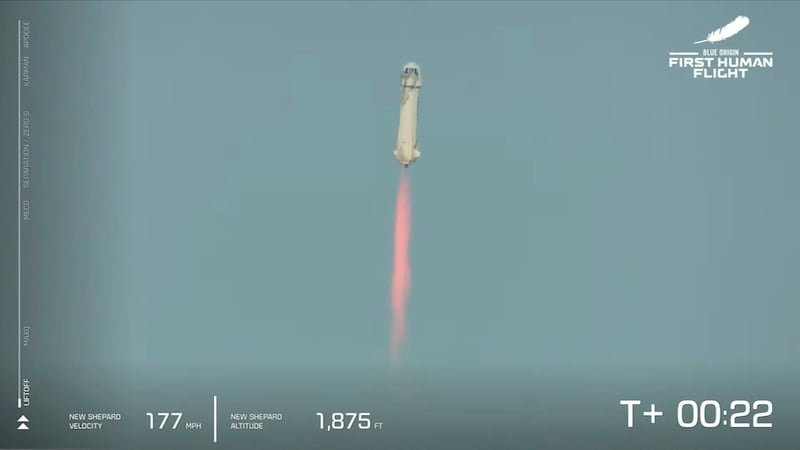 The rocket is launched on the world’s first unpiloted suborbital flight.