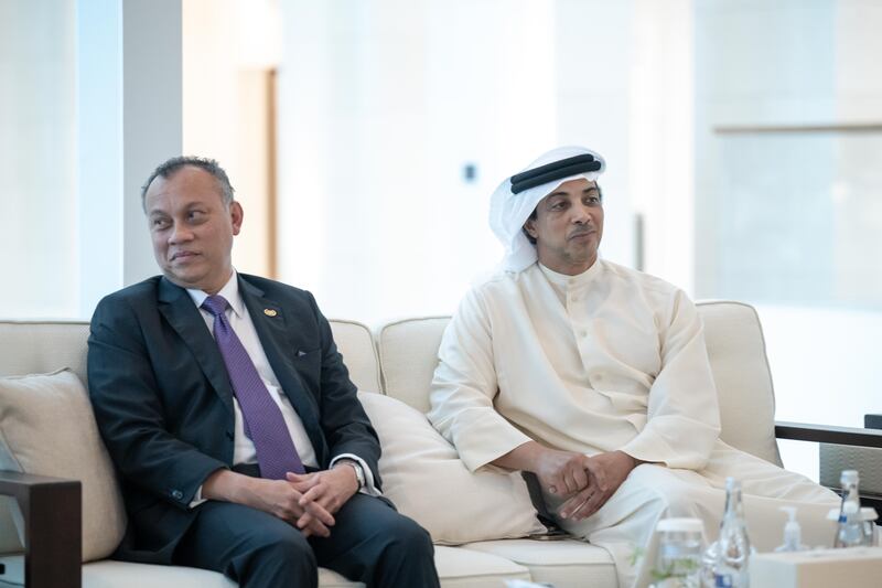 Sheikh Mansour bin Zayed, Deputy Prime Minister and Minister of the Presidential Court, attends a meeting at Al Shati Palace alongside members of the Malaysian delegation. 
