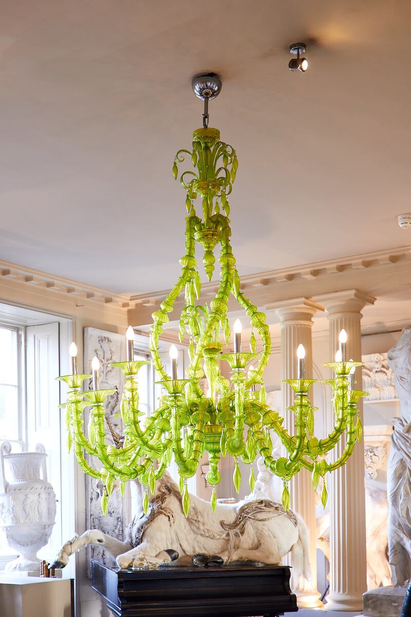 Lot 4: Murano glass 16-light San Giorgio chandelier by Barovier & Toso. Photo: Dreweatts