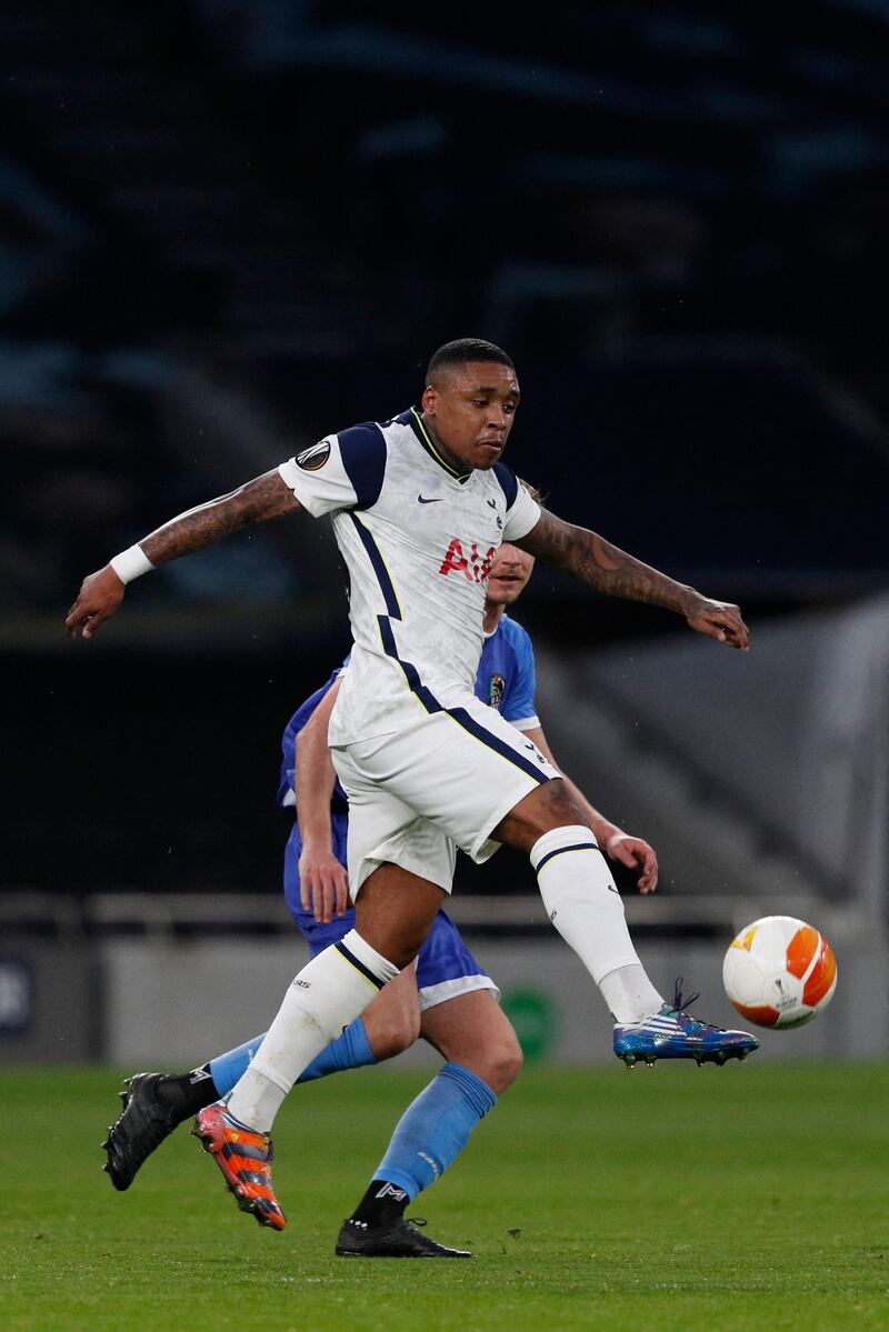 Steven Bergwijn, 6 – Some way off his best. He drew the best out of Manuel Kuttin but was wasteful in possession at times. AFP