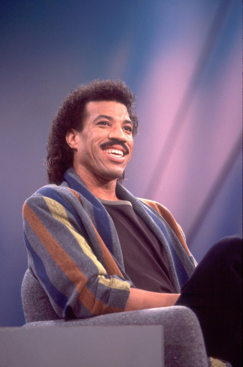 Lionel Richie appears  on the Oprah Winfrey Show , November 12, 1986 in Chicago, Illinois. (Photo by Paul Natkin/Wire Image)