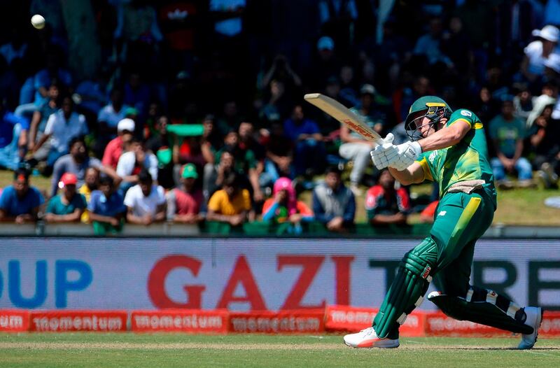 South Africa's AB de Villiers plays a shot during the second one day international (ODI) cricket match between South Africa and Bangladesh at Boland Park in Paarl on October 18, 2017. / AFP PHOTO / RODGER BOSCH