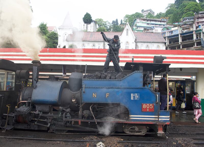 A big attraction for tourists is the West Bengal line's steam engines. The line was built in the 1880s.
