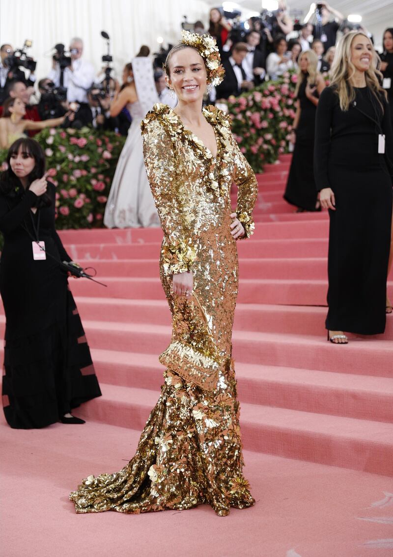 epa07552585 Emily Blunt arrives on the red carpet for the 2019 Met Gala, the annual benefit for the Metropolitan Museum of Art's Costume Institute, in New York, New York, USA, 06 May 2019. The event coincides with the Met Costume Institute's new spring 2019 exhibition, 'Camp: Notes on Fashion', which runs from 09 May until 08 September 2019.  EPA-EFE/JUSTIN LANE