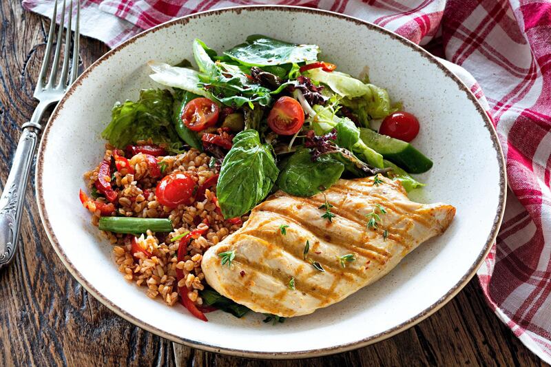 Chicken breast with bulgur tabbouleh and green salad