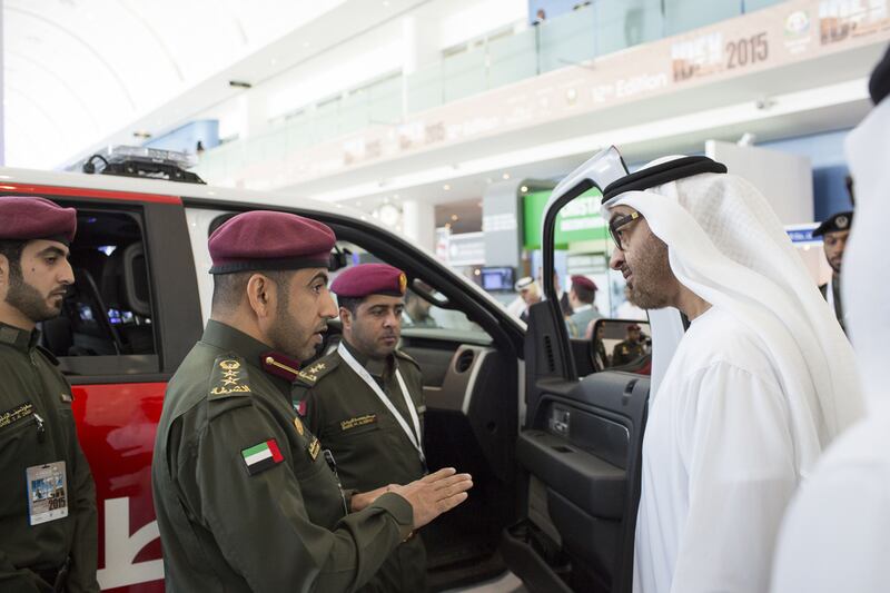 Sheikh Mohammed speaks with Abu Dhabi Police Security Support personnel. Ryan Carter / Crown Prince Court - Abu Dhabi