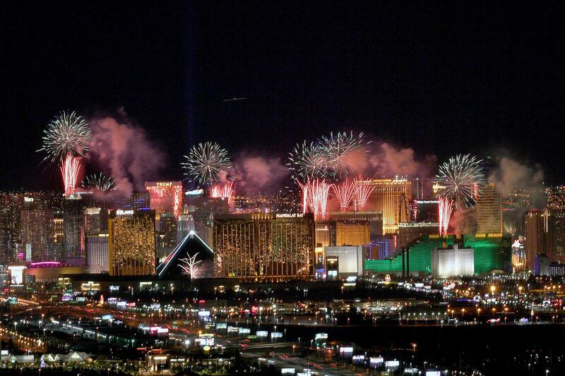 LAS VEGAS, NEVADA - JANUARY 01: Fireworks illuminate the skyline over the Las Vegas Strip during an eight-minute-long pyrotechnics show put on by Fireworks by Grucci titled "America's Party 2020" during a New Year's Eve celebration on January 1, 2020 in Las Vegas, Nevada. About 400,000 visitors gathered to watch more than 80,000 fireworks shoot from the rooftops of seven hotel-casinos to welcome the new year. (Photo by Bryan Steffy/Getty Images)