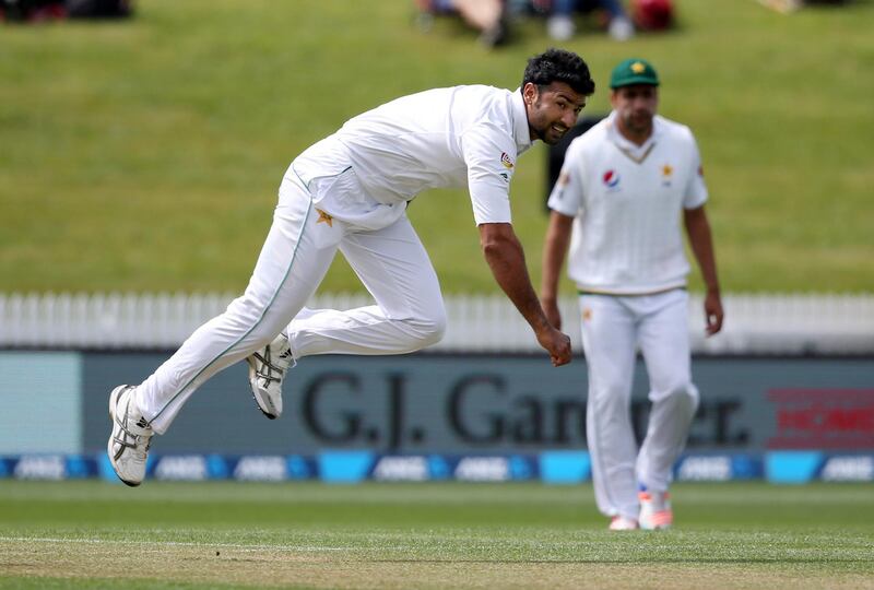 Pakistan's Sohail Khan bowls during day two of the second cricket Test match between New Zealand and Pakistan at Seddon Park in Hamilton on November 26, 2016. (Photo by MICHAEL BRADLEY / AFP)