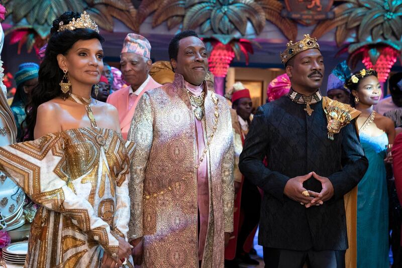 Shari Headley, Arsenio Hall and Eddie Murphy star in COMING 2 AMERICA 
Photo: Annette Brown
© 2020 Paramount Pictures
