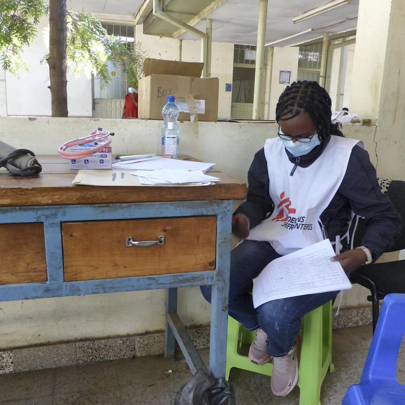 An MSF staff member triages a patient during a mobile clinic at a primary health centre in Edega Hamus, Tigray.