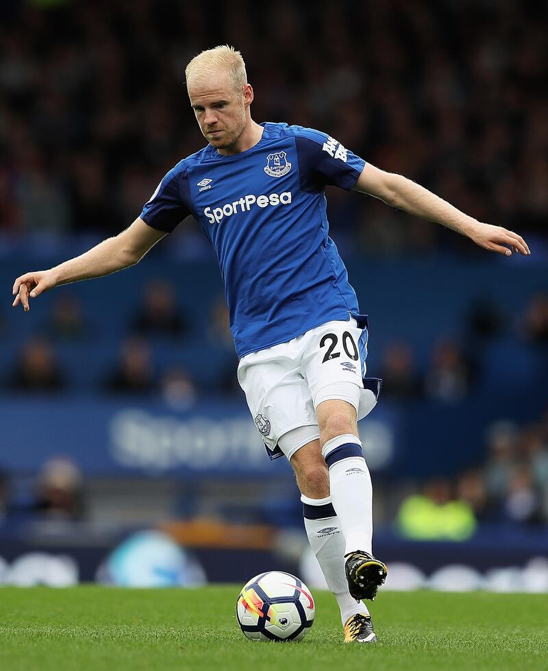 LIVERPOOL, ENGLAND - SEPTEMBER 23: Davy Klaassen of Everton in action during the Premier League match between Everton and AFC Bournemouth at Goodison Park on September 23, 2017 in Liverpool, England.  (Photo by Matthew Lewis/Getty Images)