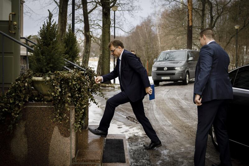 Finnish Prime Minister Juha Sipila arrives to announce his government's resignation at his official residence, Kesaranta, in Helsinki, Finland March 8, 2019. Lehtikuva/Seppo Samuli via REUTERS ATTENTION EDITORS - THIS IMAGE WAS PROVIDED BY A THIRD PARTY. FINLAND OUT. NO THIRD PARTY SALES.