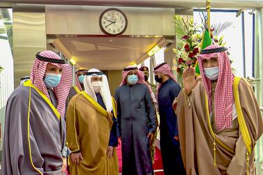 Kuwait's Emir departs for US for regular medical tests. KUNA  