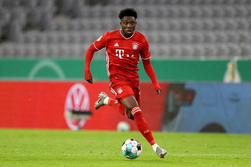 MUNICH, GERMANY - OCTOBER 15: Alphonos Davies of FC Bayern MÃ¼nchen runs with the ball during the DFB Cup first round match between 1. FC DÃ¼ren and FC Bayern Muenchen at Allianz Arena on October 15, 2020 in Munich, Germany. (Photo by Alexander Hassenstein/Getty Images)