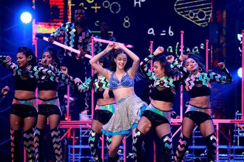 Ananya Panday's first ever live performance didn't seem like one. She aced it like a seasoned performer.