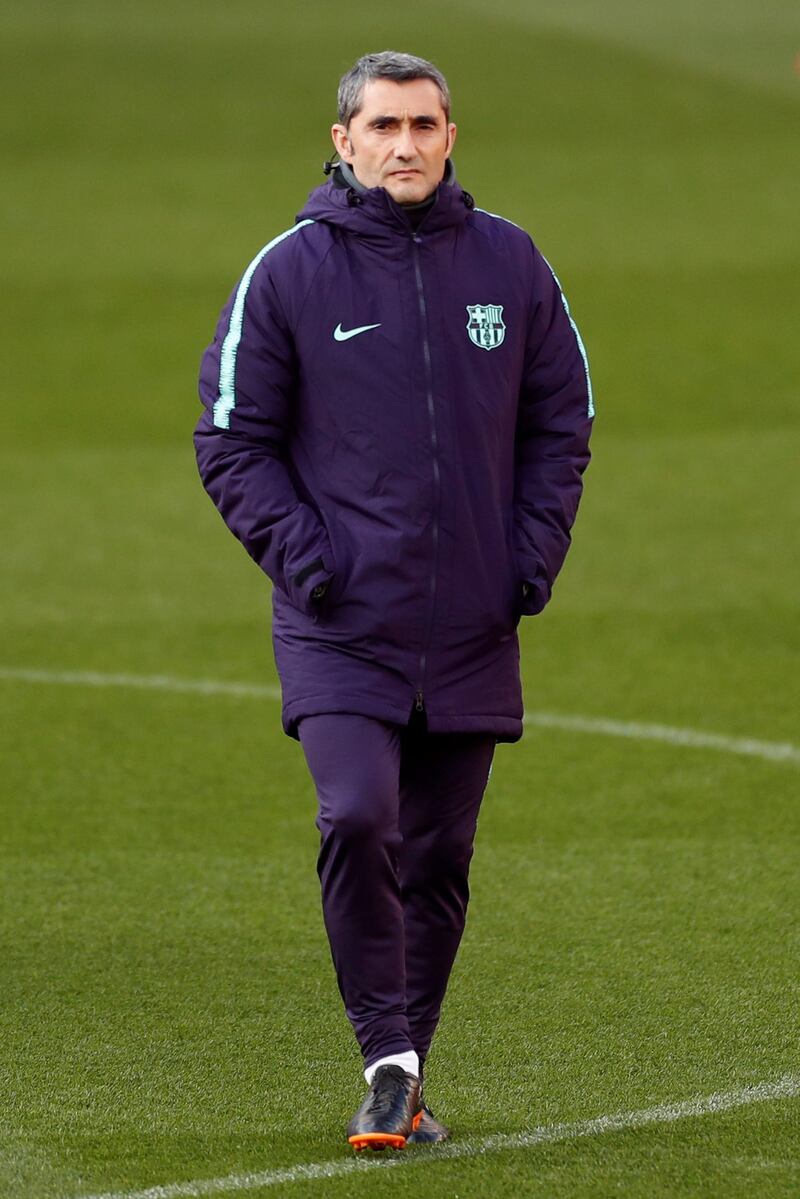 Champions League - FC Barcelona Training - Old Trafford, Manchester, Britain. Barcelona coach Ernesto Valverde during training.  Reuters