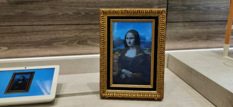 The interactive Mona Lisa from Florent Aziosmanoff's Living Things on display at the b8ta store in The Dubai Mall.