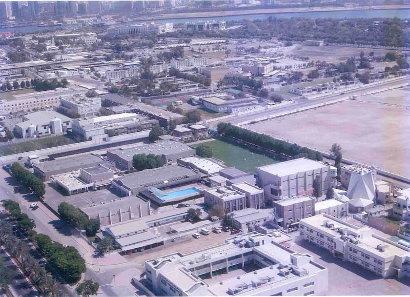 An aerial view of Dubai English Speaking School shortly after the turn of the century. Between 1997 and 2001 many original buildings built in the 1960s and 1970s were replaced. Photo: Dubai English Speaking School