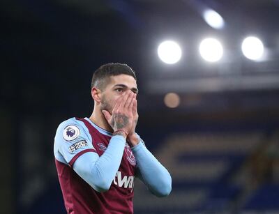 Soccer Football - Premier League - Everton v West Ham United - Goodison Park, Liverpool, Britain - January 1, 2021 West Ham United's Manuel Lanzini reacts Pool via REUTERS/Alex Pantling EDITORIAL USE ONLY. No use with unauthorized audio, video, data, fixture lists, club/league logos or 'live' services. Online in-match use limited to 75 images, no video emulation. No use in betting, games or single club /league/player publications.  Please contact your account representative for further details.