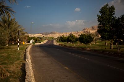 November 8, 2010 - Al Ain, UAE -  The Green Mubazarrah at the base of Jebel Hafeet in Al Ain features parks and hot springs, which feed into Mubazarrah Lake.  It is one of the only places in the UAE that offers a lush green landscape with the view of mountains in the background.  (Andrew Henderson/The National)