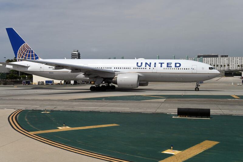 (FILES) In this file photo a United Airlines plane taxis at Los Angeles International Airport on September 27, 2019. United Airlines has scheduled of two public events for June 29, 2021 raising expectations it will announce orders for more than 200 new Airbus and Boeing planes, an aviation industry expert said on June 28, 2021. The big carrier invited reporters to Newark Airport to join Chief Executive Scott Kirby on Tuesday morning for an event focused on "the future of our airline," according to an invitation sent last week.  / AFP / Daniel SLIM
