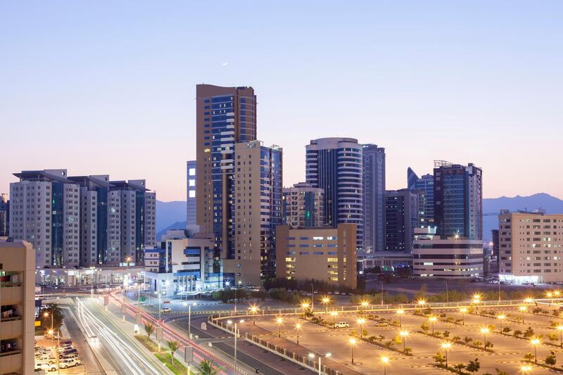 KT0M59 View of Fujairah City at dusk. United Arab Emirates, Middle East