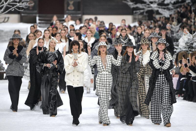 PARIS, FRANCE - MARCH 05: Cara Delevingne (C) and models walk the runway during the finale of the Chanel show as part of the Paris Fashion Week Womenswear Fall/Winter 2019/2020 on March 05, 2019 in Paris, France. (Photo by Pascal Le Segretain/Getty Images)