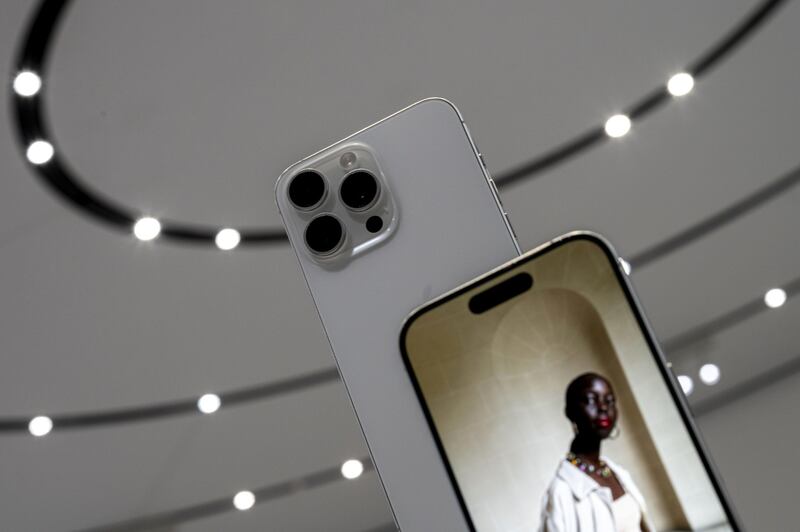 Apple iPhone 12 Mini - Price in India, Full Specs (28th February 2024)